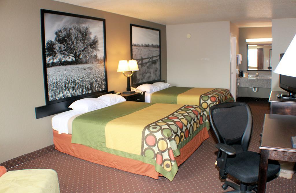 Hill Country Inn & Suites - New Braunfels, Gruene Exterior photo